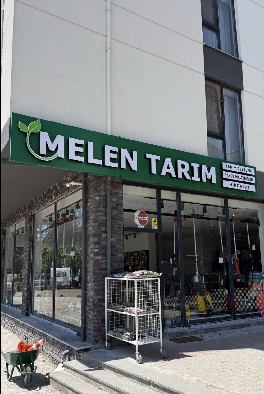 Melen Tarım Hırdavat mağazasının gündüz görünümü